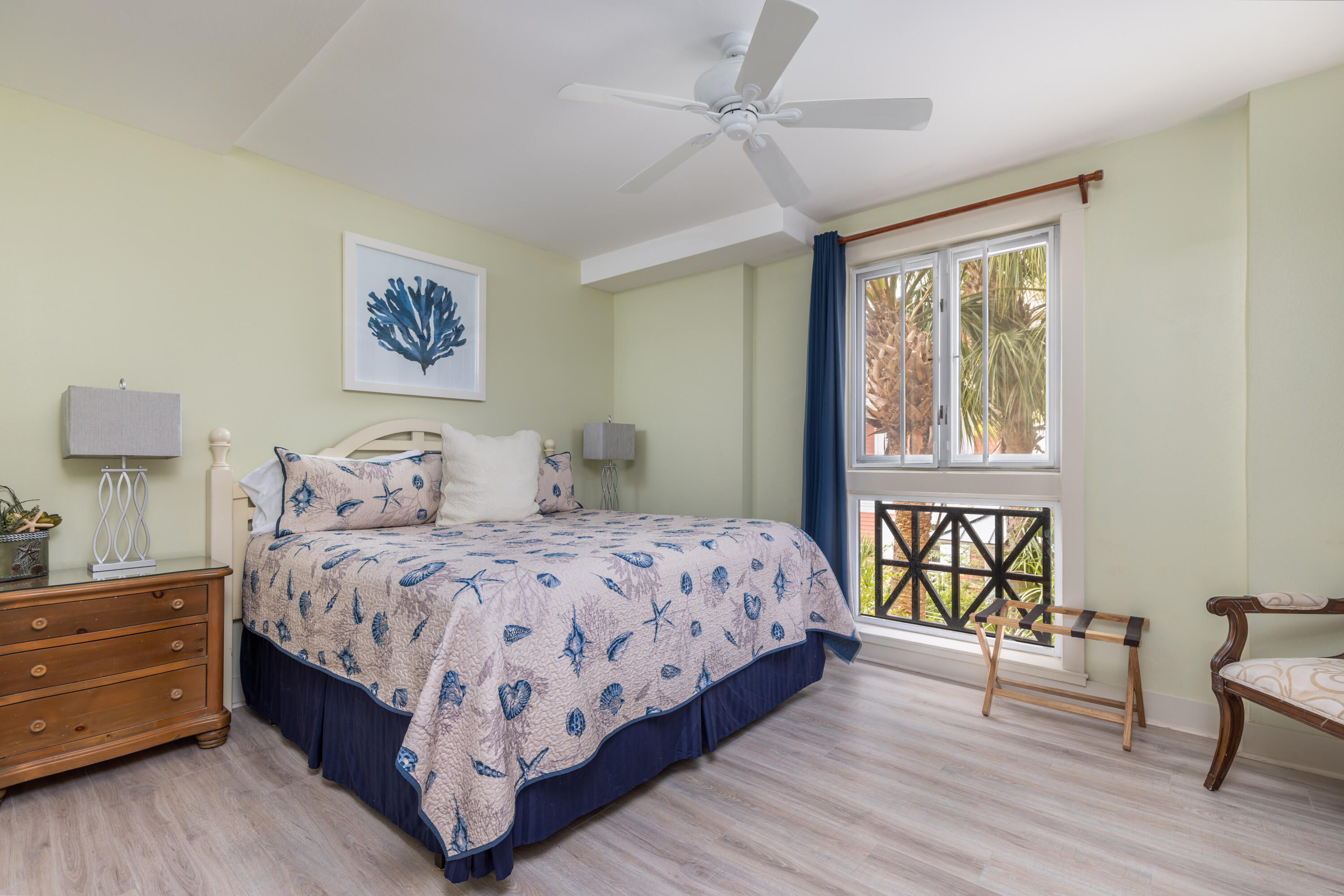 OBSERVATION POINT - Residential