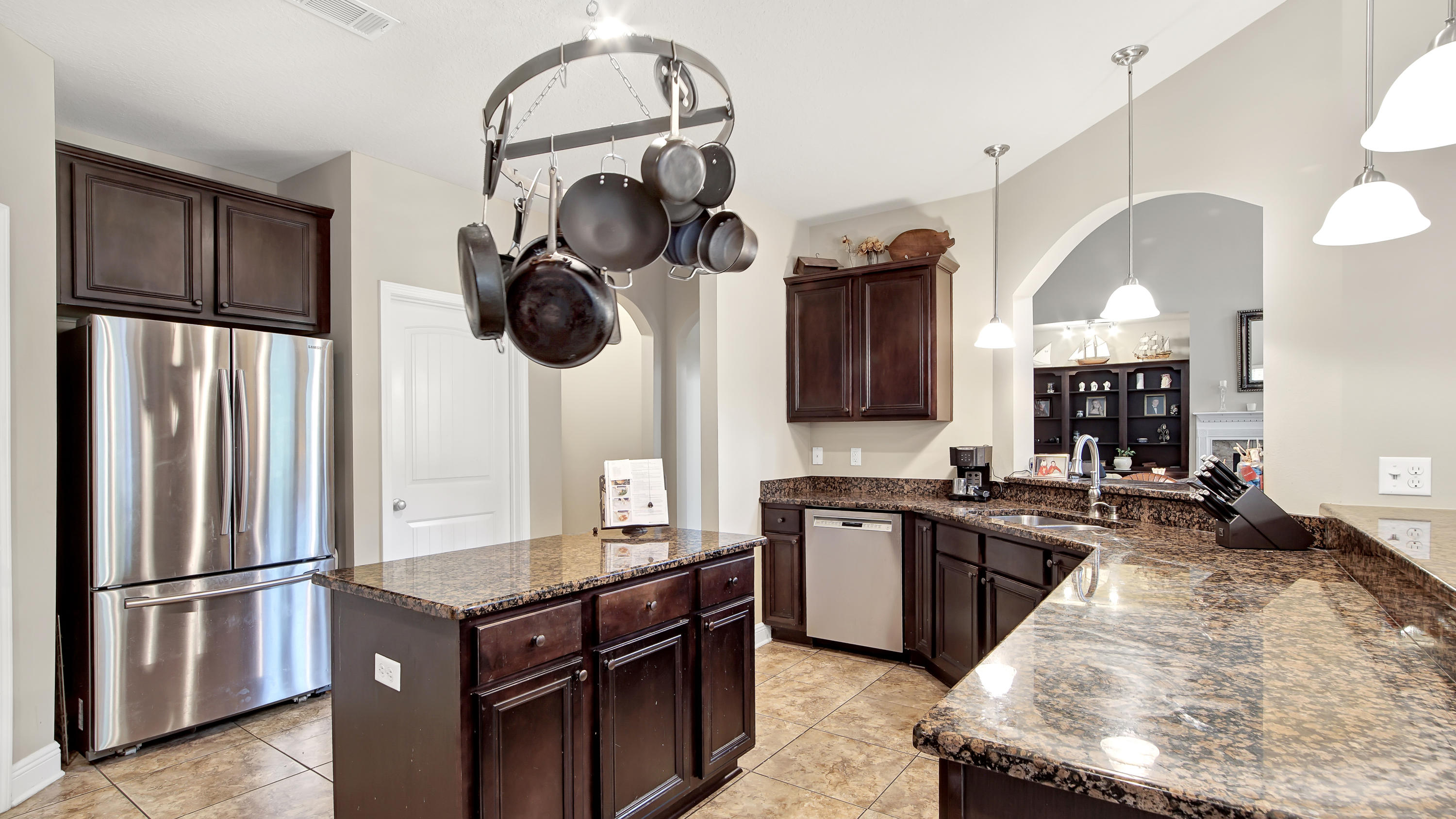 HAMMOCK BAY - Residential