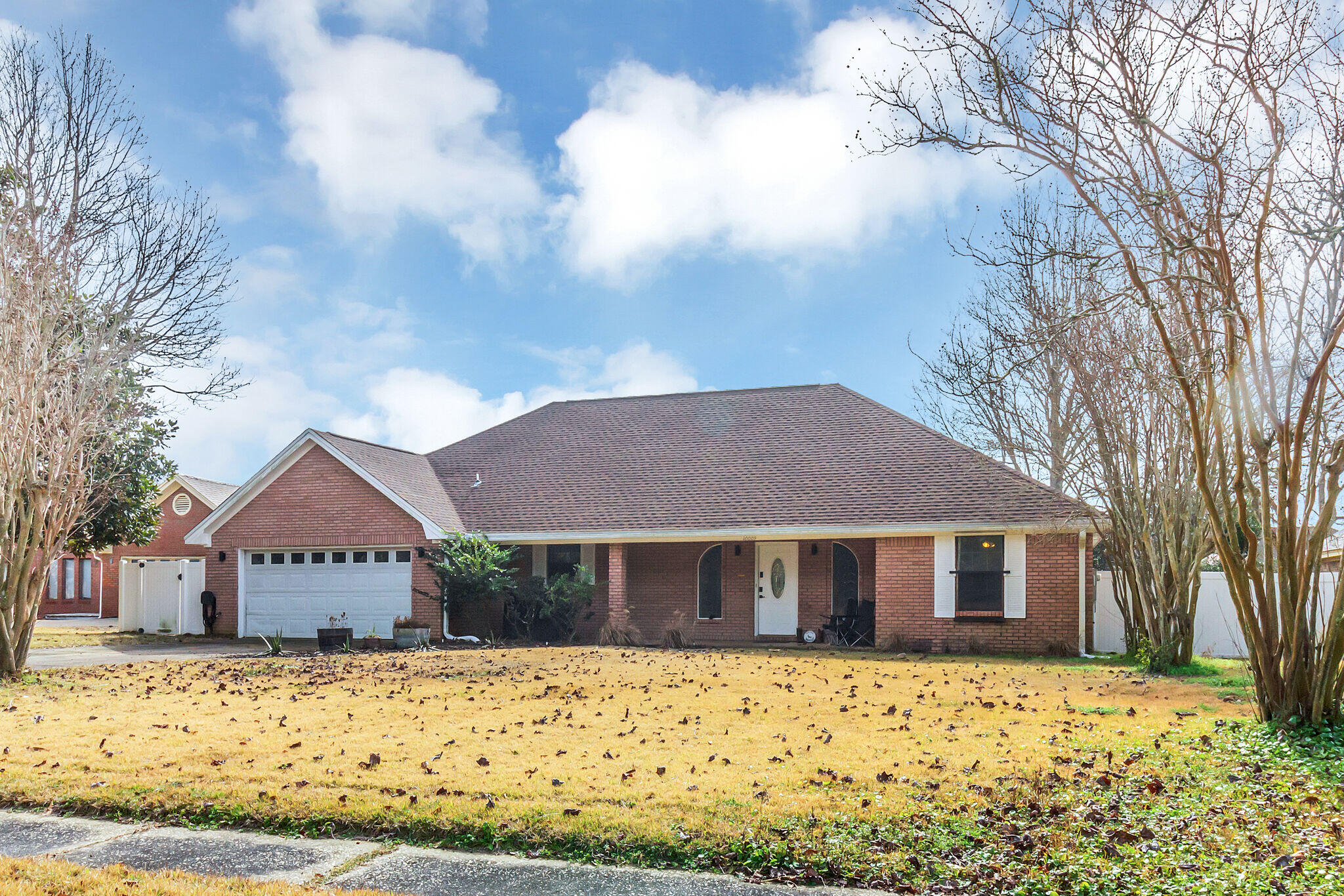 CASTELAR - Residential Lease