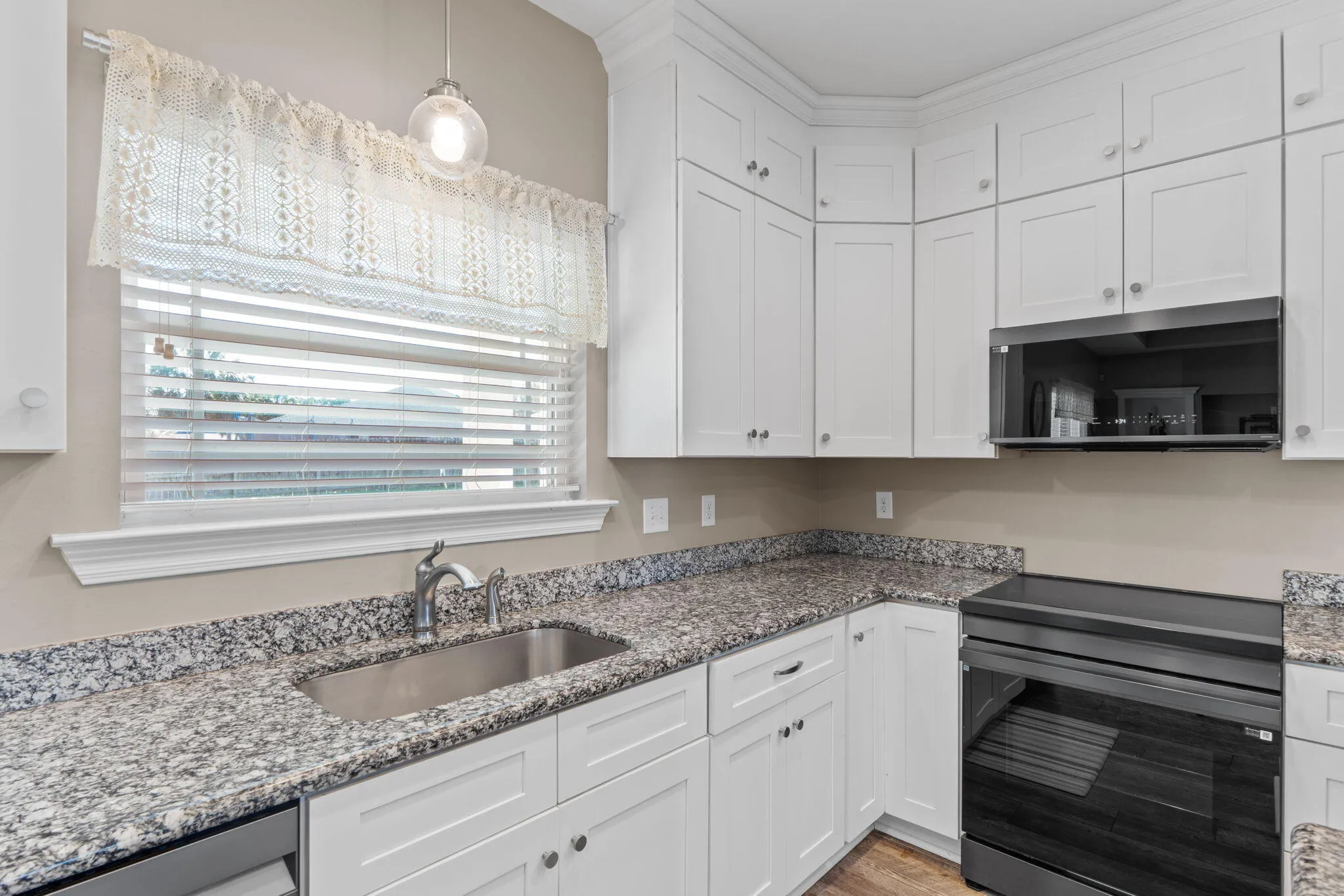 Navarre, Florida 32566, United States, 3 Bedrooms Bedrooms, ,2 BathroomsBathrooms,Residential,Active,85371