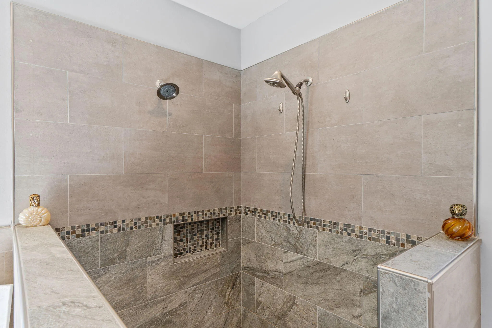 Navarre, Florida 32566, United States, 3 Bedrooms Bedrooms, ,2 BathroomsBathrooms,Residential,Active,85371