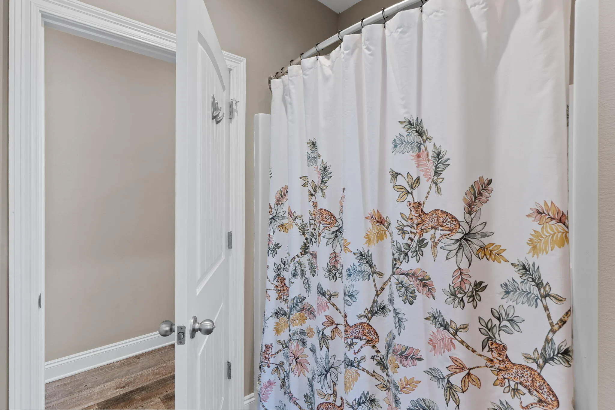 Navarre, Florida 32566, United States, 3 Bedrooms Bedrooms, ,2 BathroomsBathrooms,Residential,Active,85371