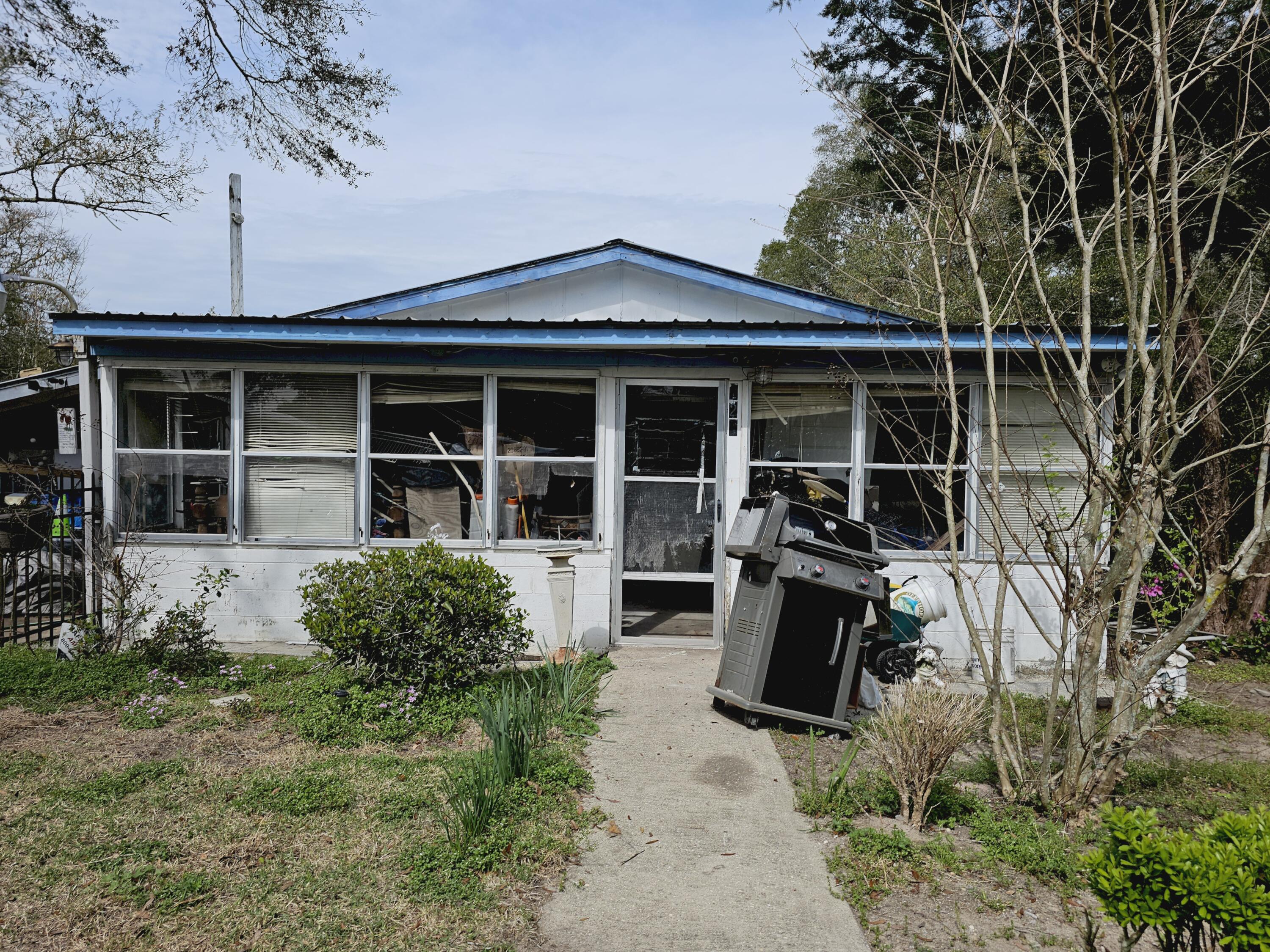 BLAKE HEIGHTS - Residential