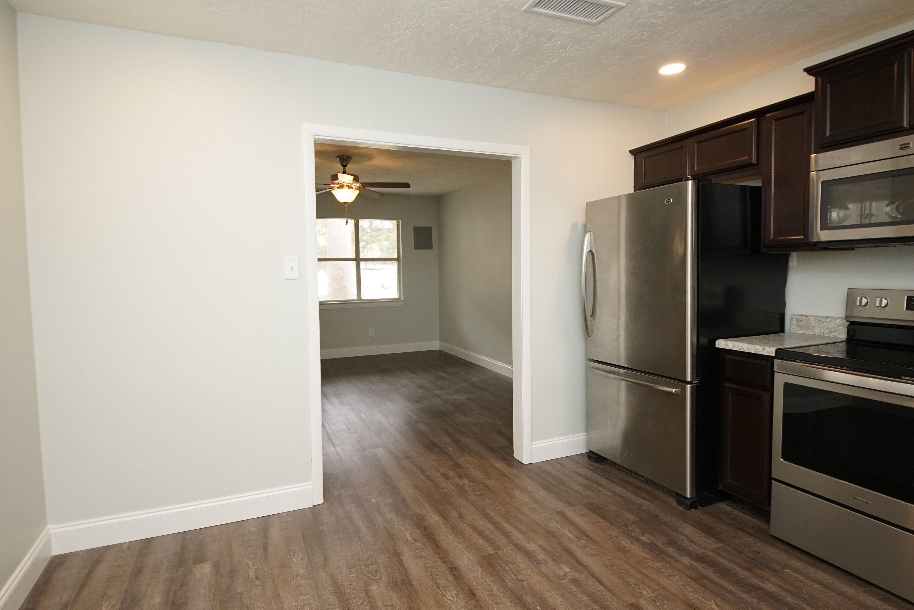 ROSEMONT - Residential Lease