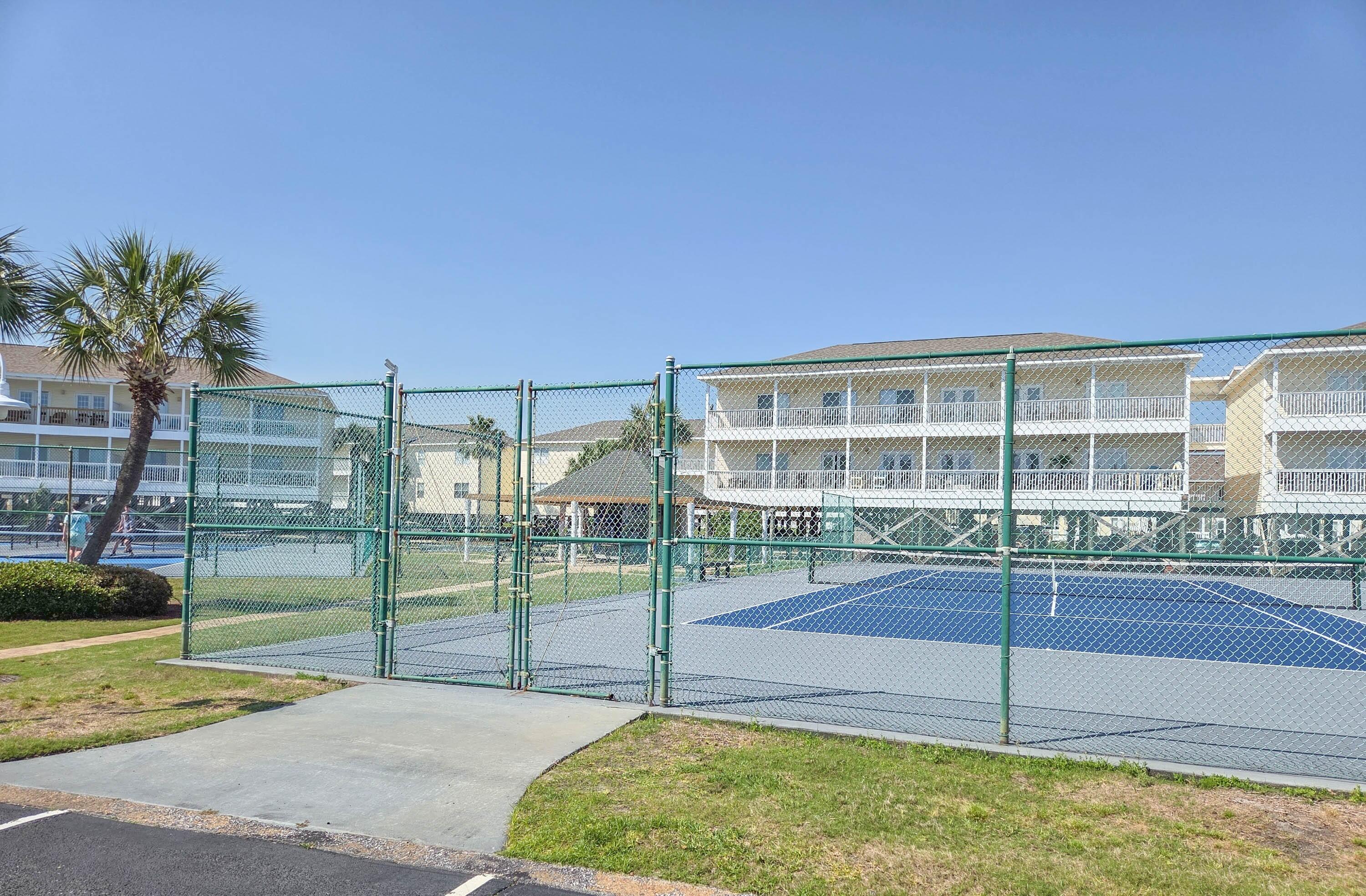 SANDPIPER COVE - Residential