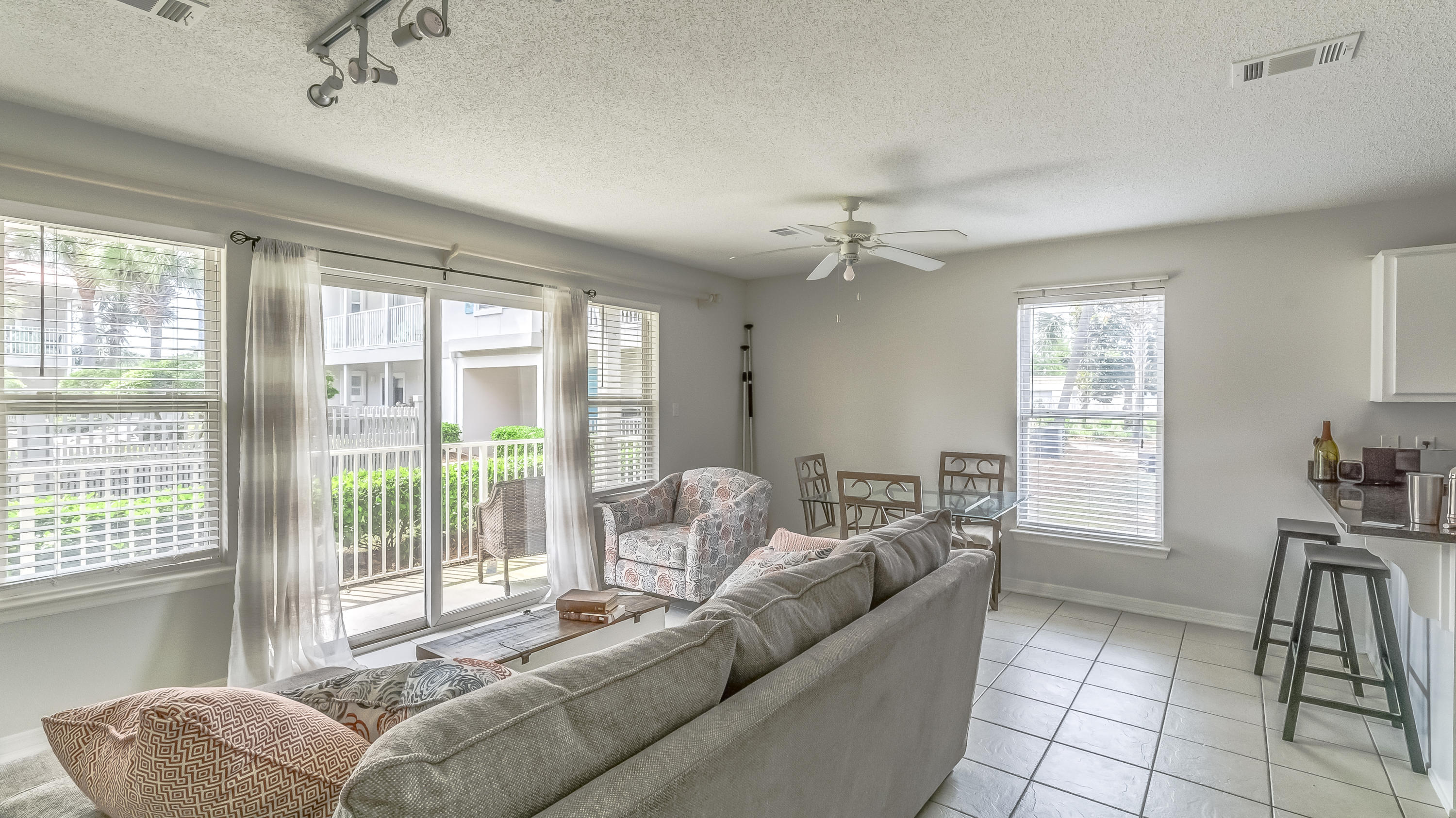 ROLLIN TIDE VILLAS - Residential