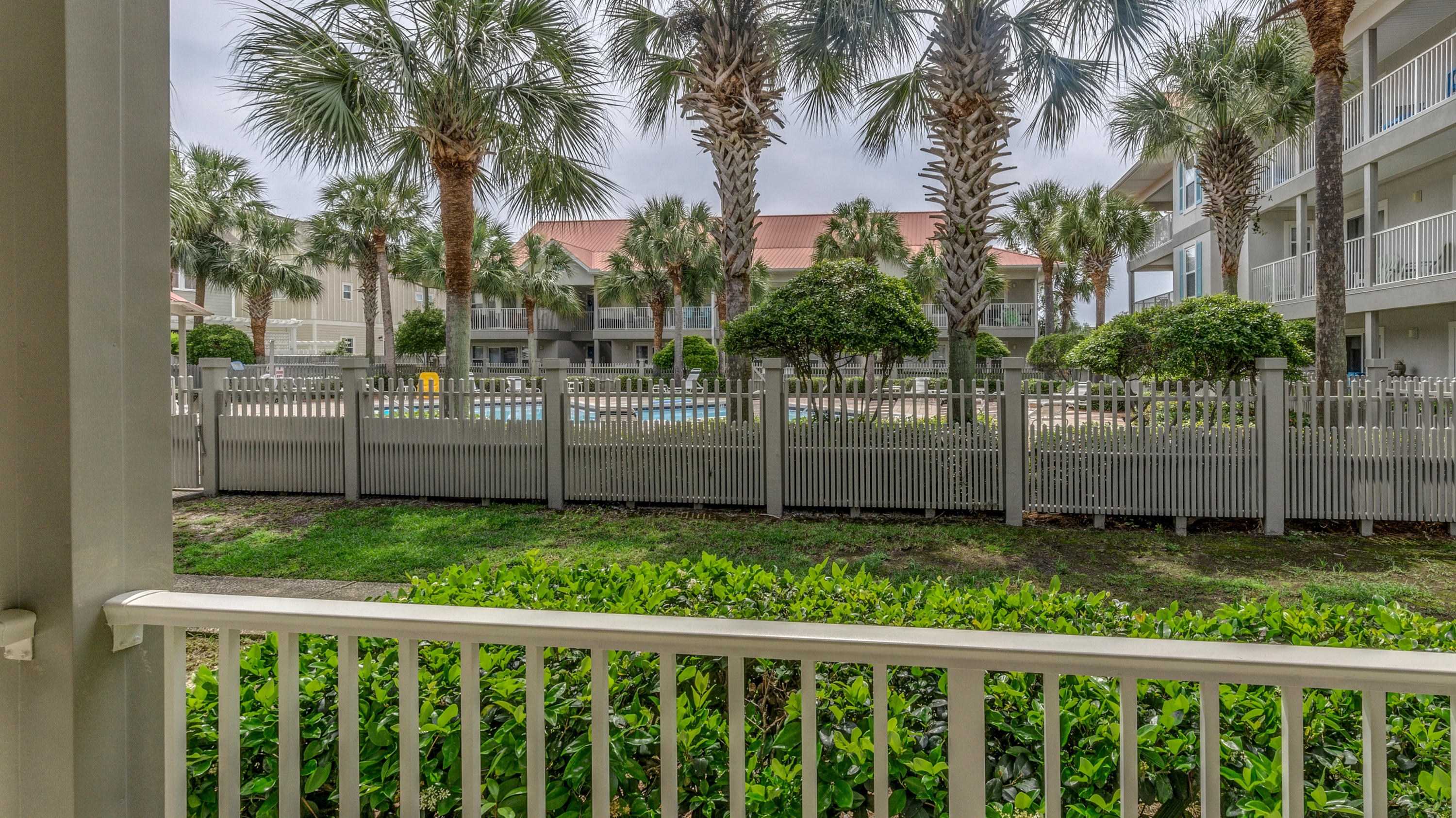 ROLLIN TIDE VILLAS - Residential