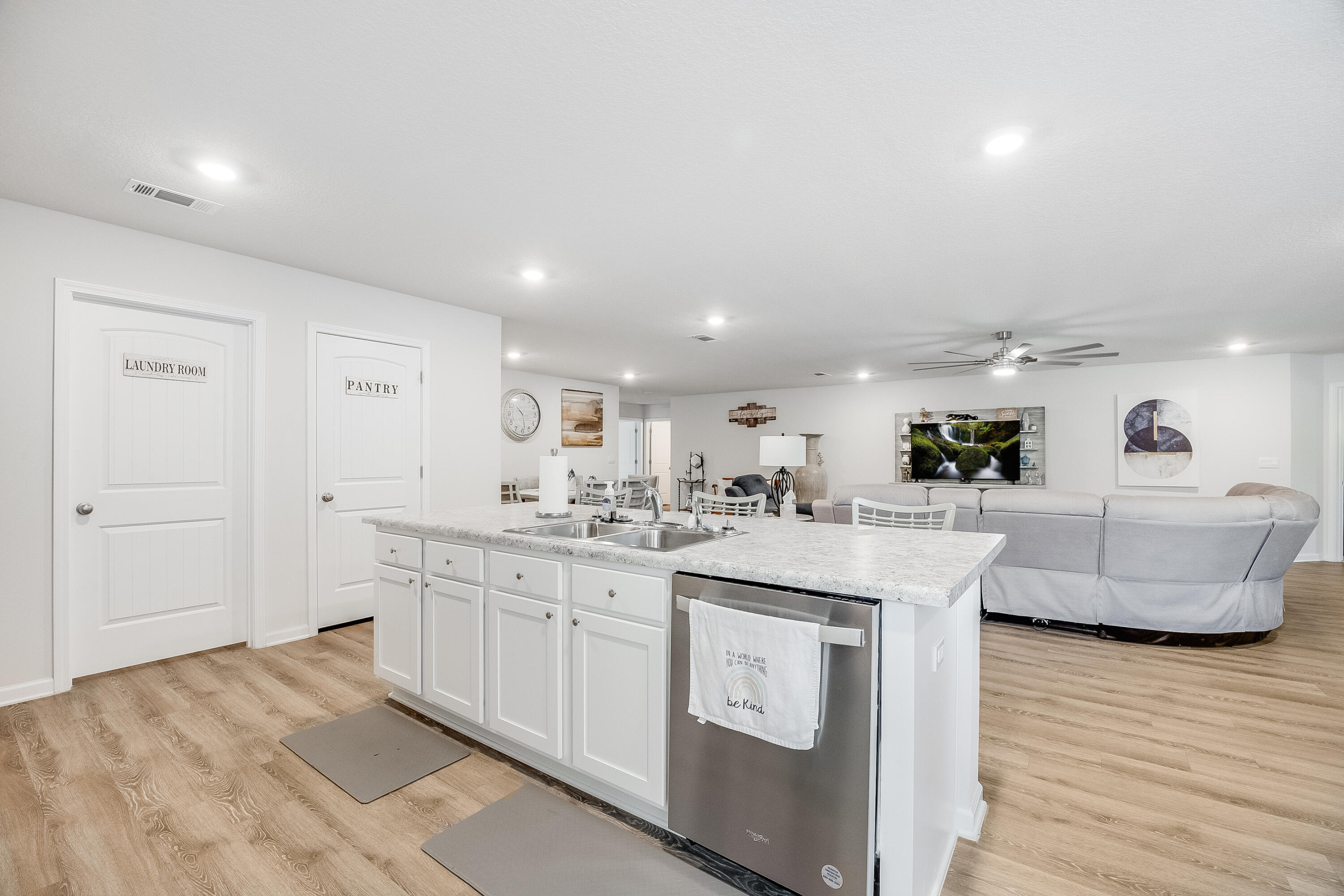 TIMBERLAND RIDGE LOT 1 BLK F - Residential