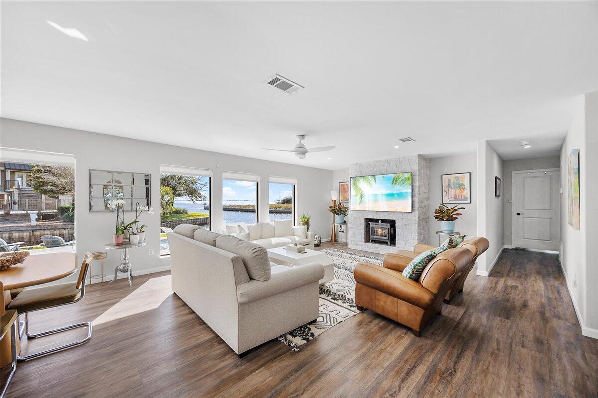 SOUNDSIDE RESUB - Residential