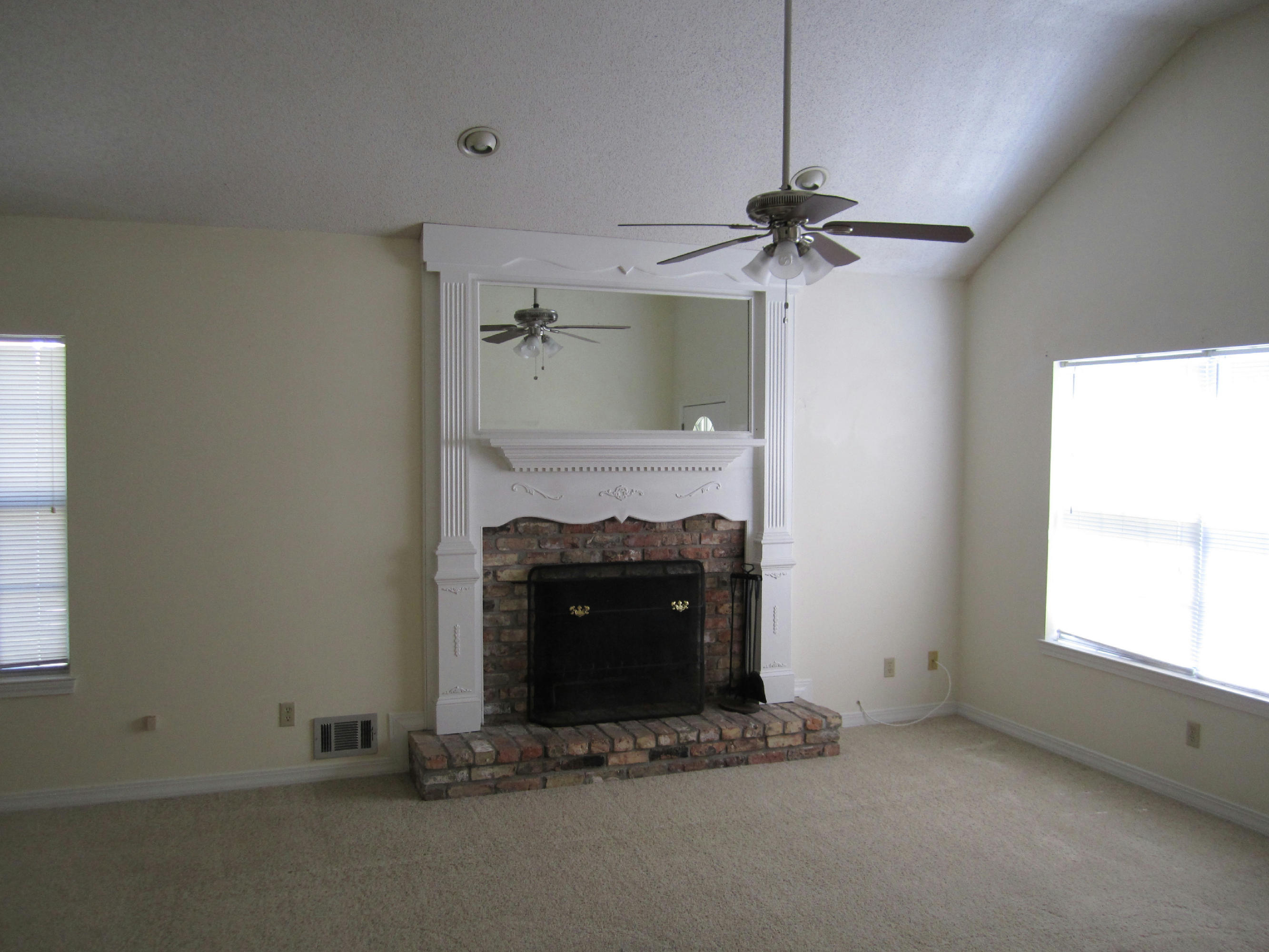 WILLOW BEND PH 1 - Residential Lease