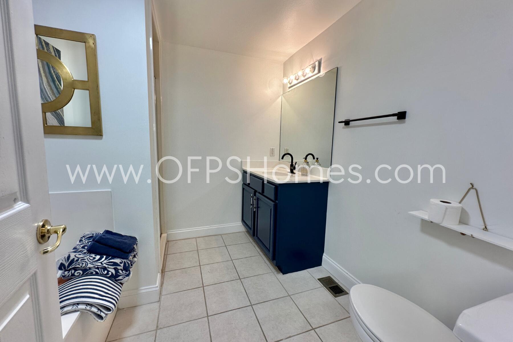 PLAZA THE - Residential Lease