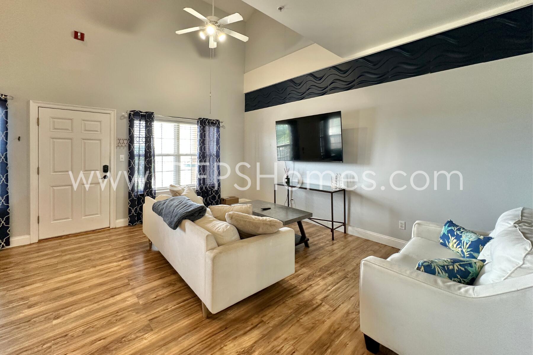 PLAZA THE - Residential Lease