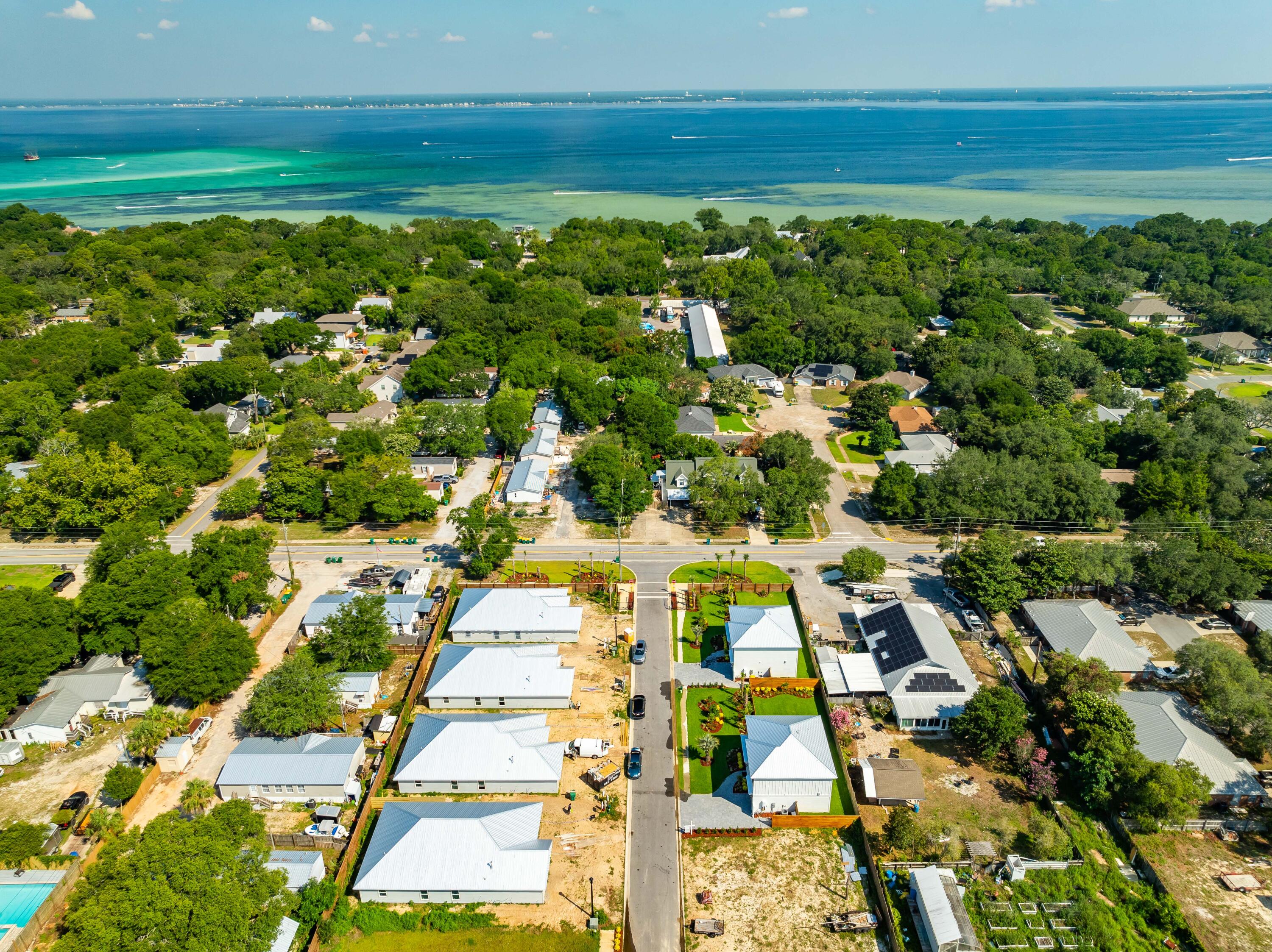 DESTIN COTTAGES - Residential
