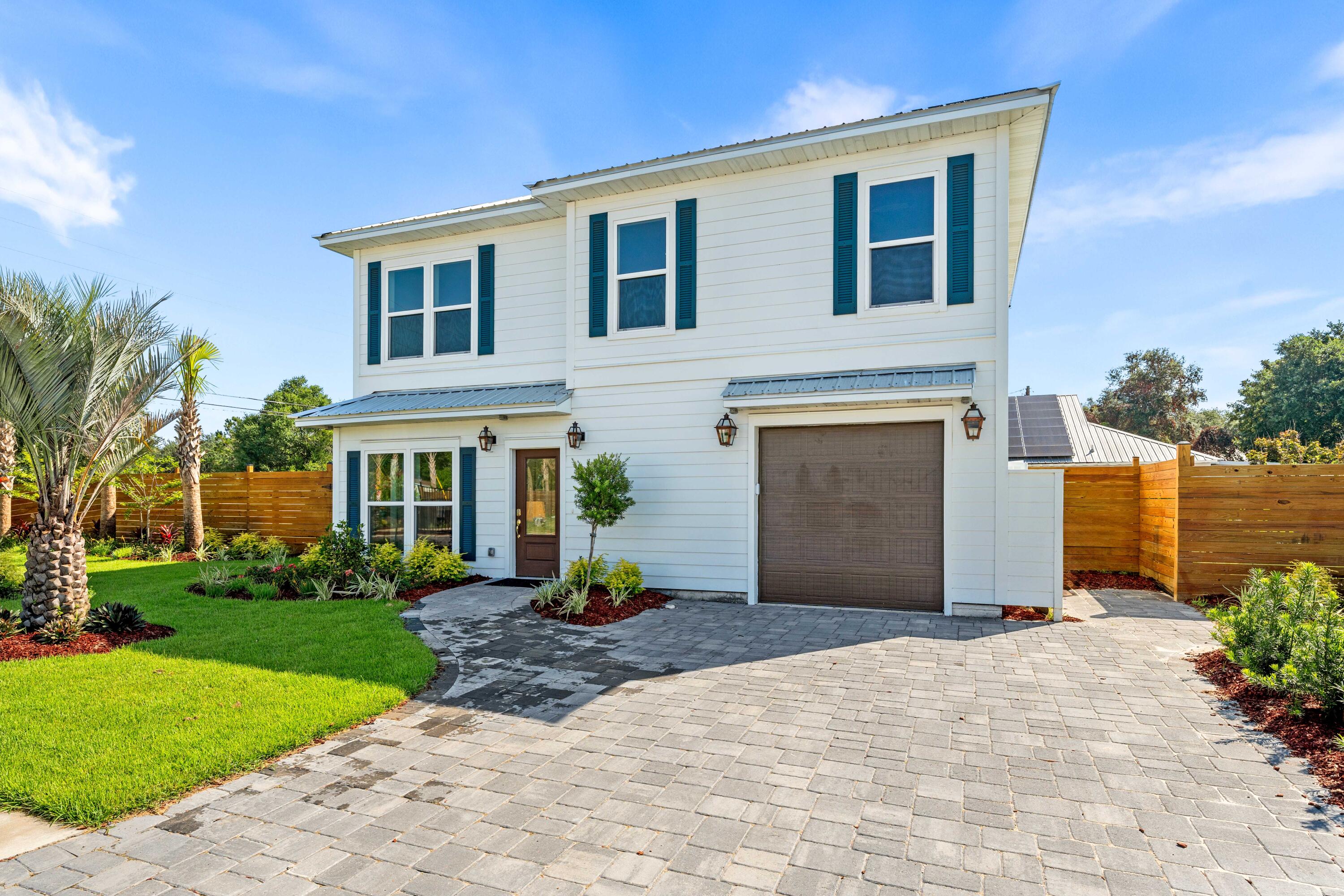 DESTIN COTTAGES - Residential