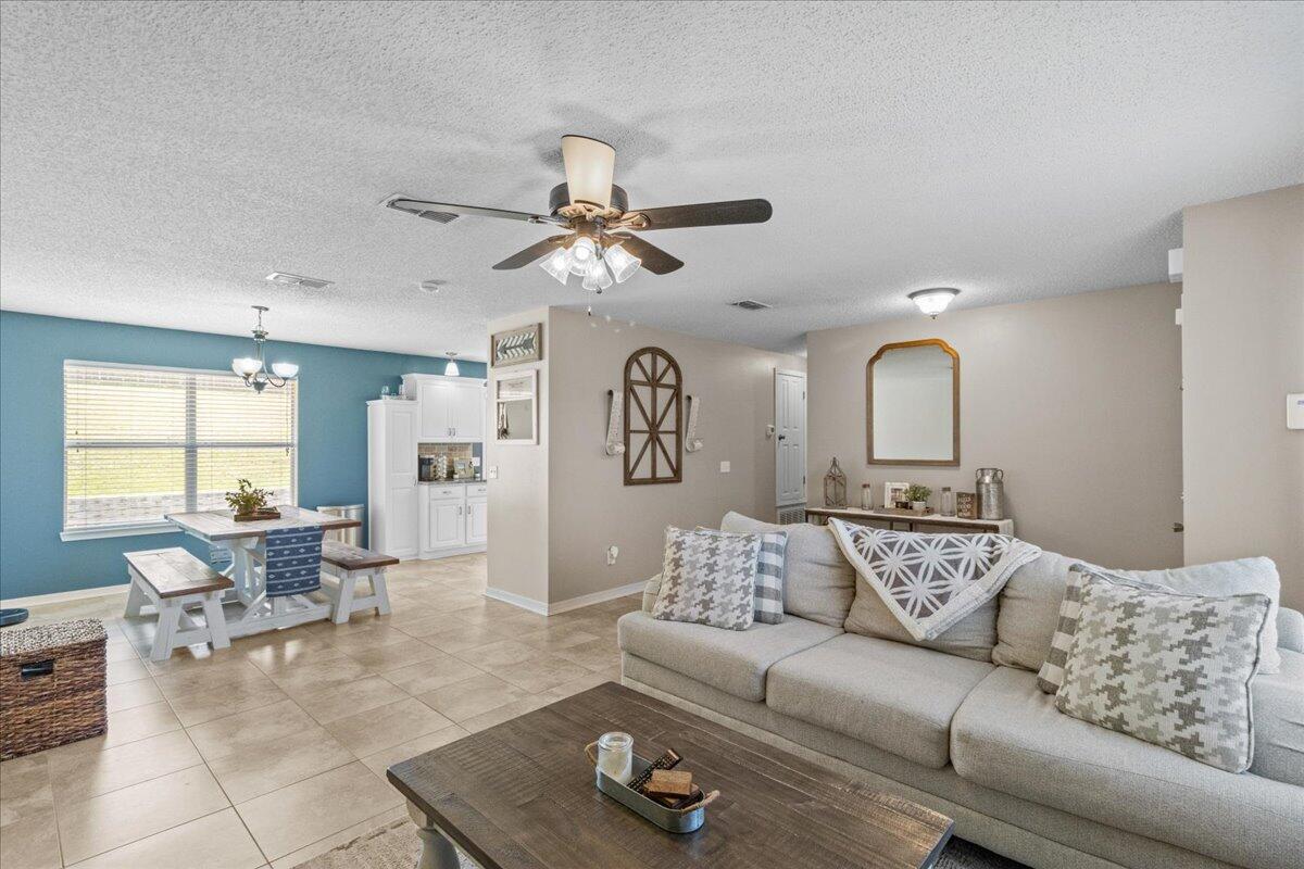 COUNTRYVIEW ESTATES 10TH ADDN - Residential