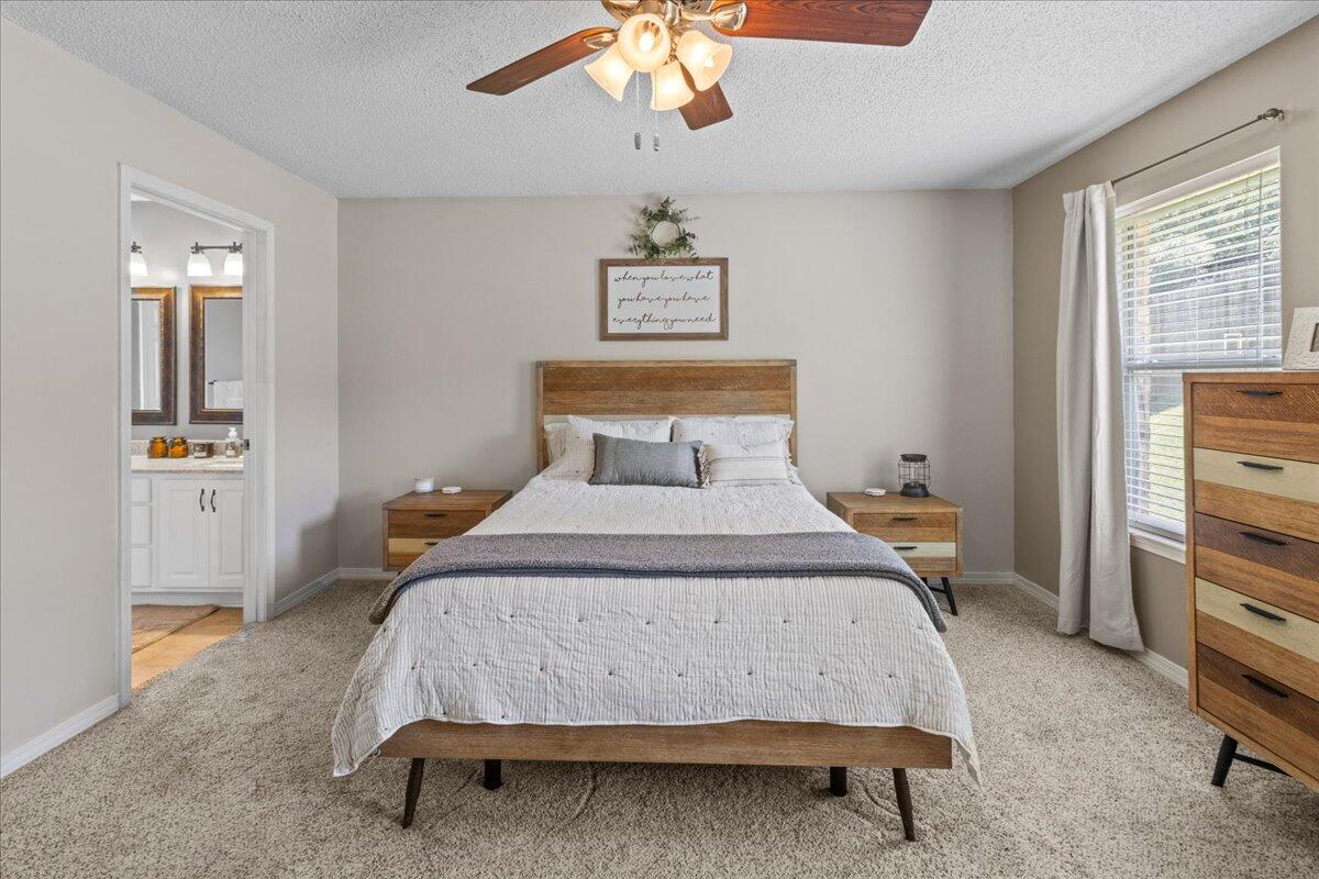 COUNTRYVIEW ESTATES 10TH ADDN - Residential