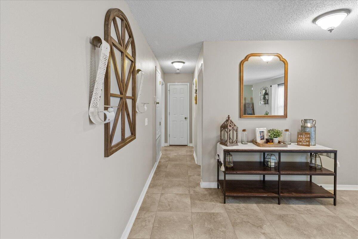 COUNTRYVIEW ESTATES 10TH ADDN - Residential