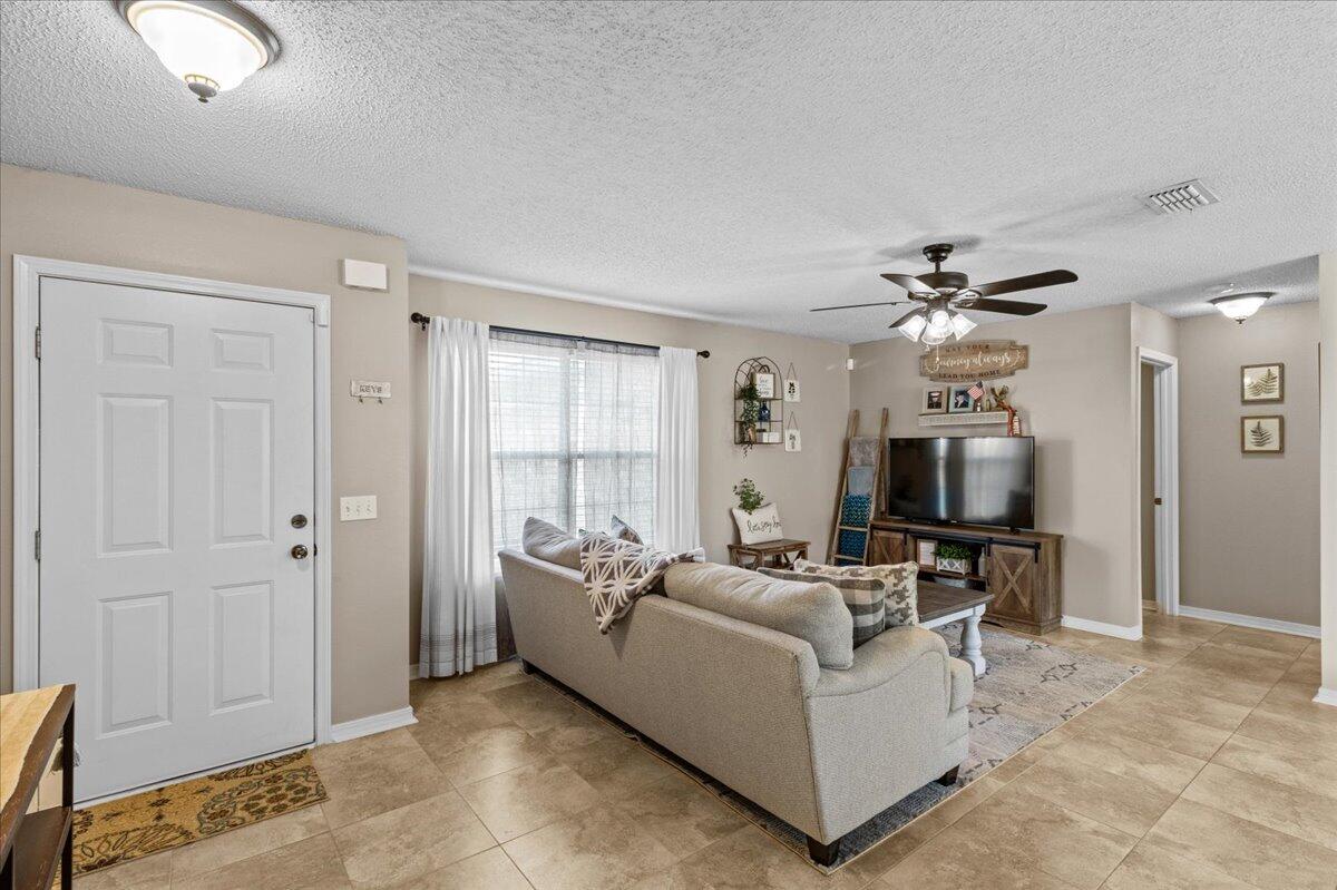 COUNTRYVIEW ESTATES 10TH ADDN - Residential