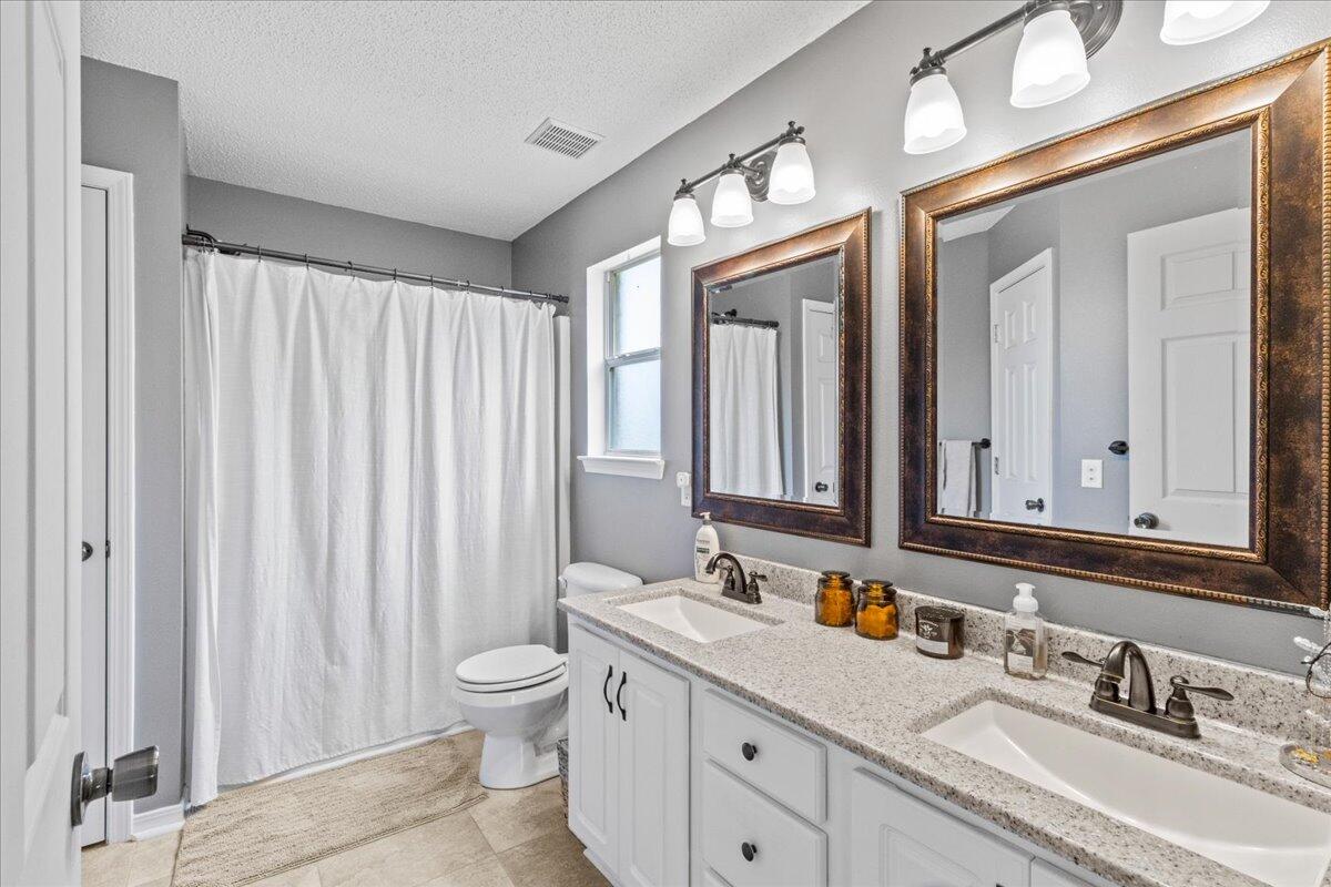 COUNTRYVIEW ESTATES 10TH ADDN - Residential