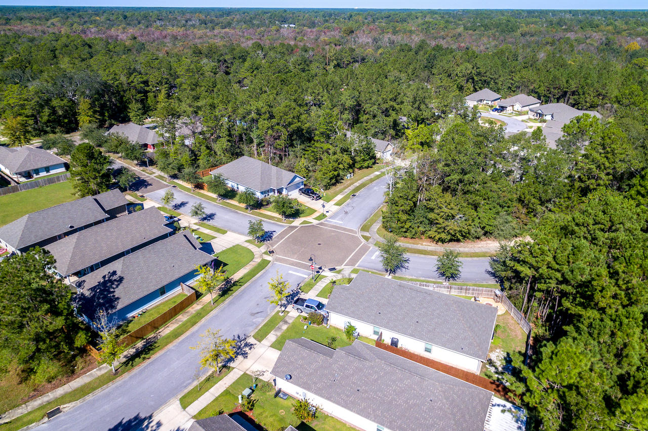 LAGRANGE LANDING - Land