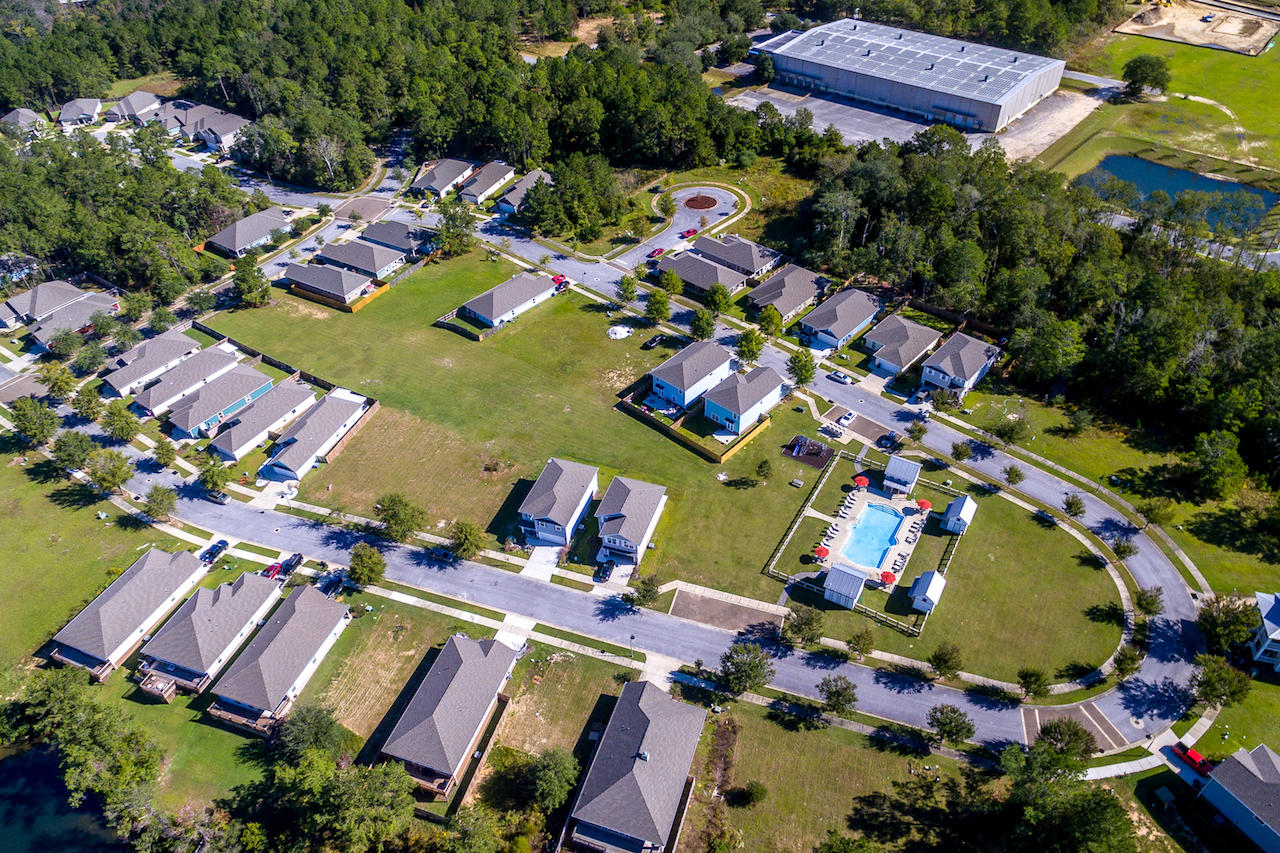 LAGRANGE LANDING - Land