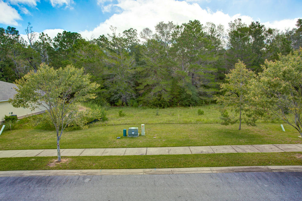 LAGRANGE LANDING - Land