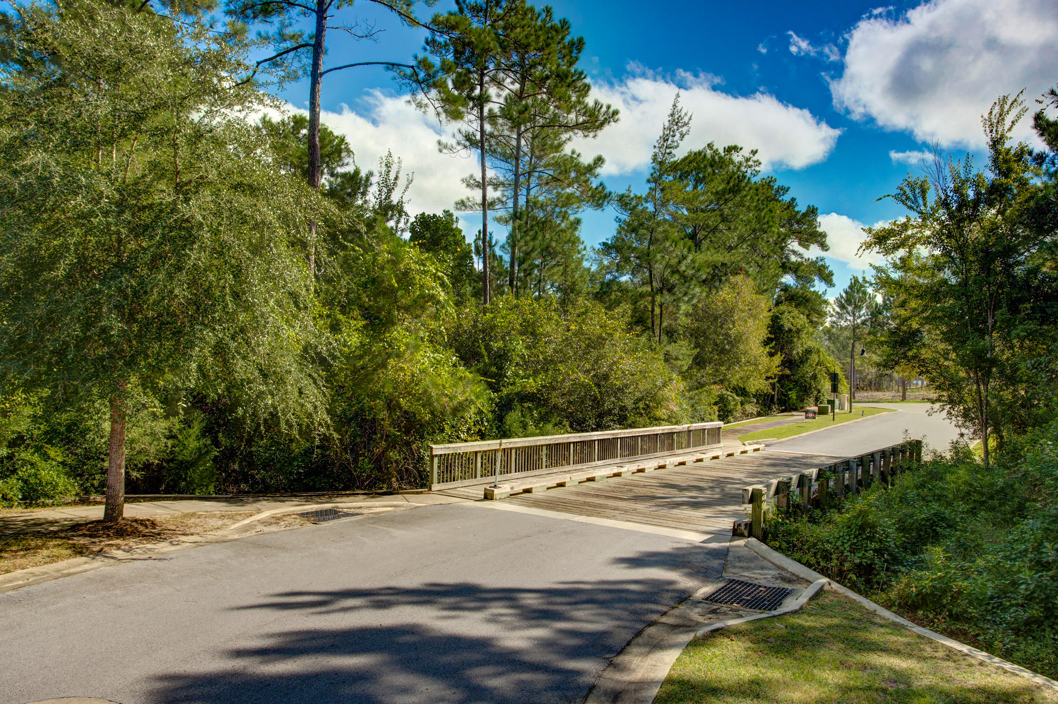 LAGRANGE LANDING - Land