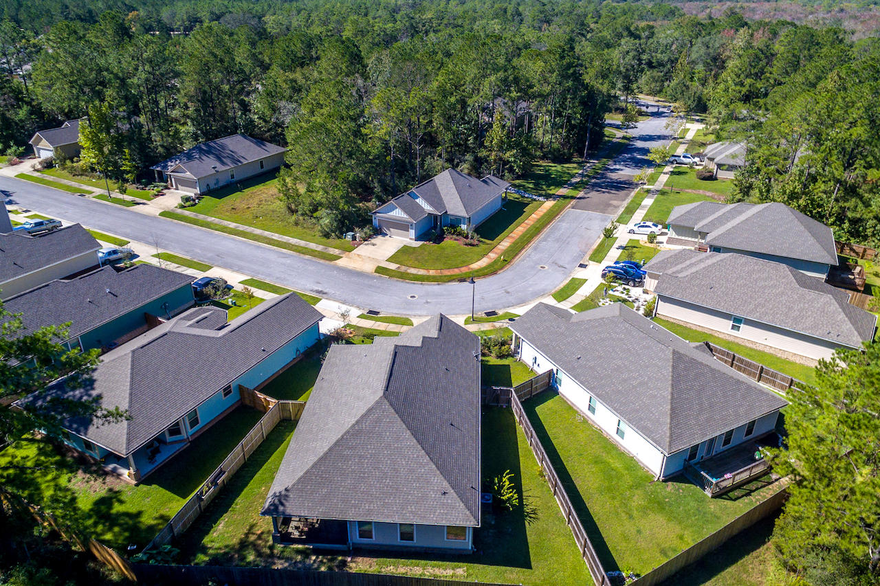 LAGRANGE LANDING - Land