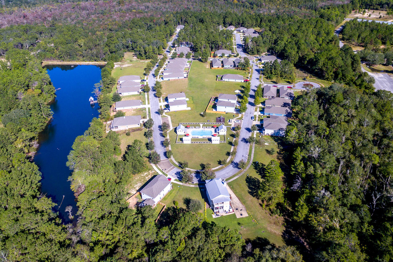 LAGRANGE LANDING - Land