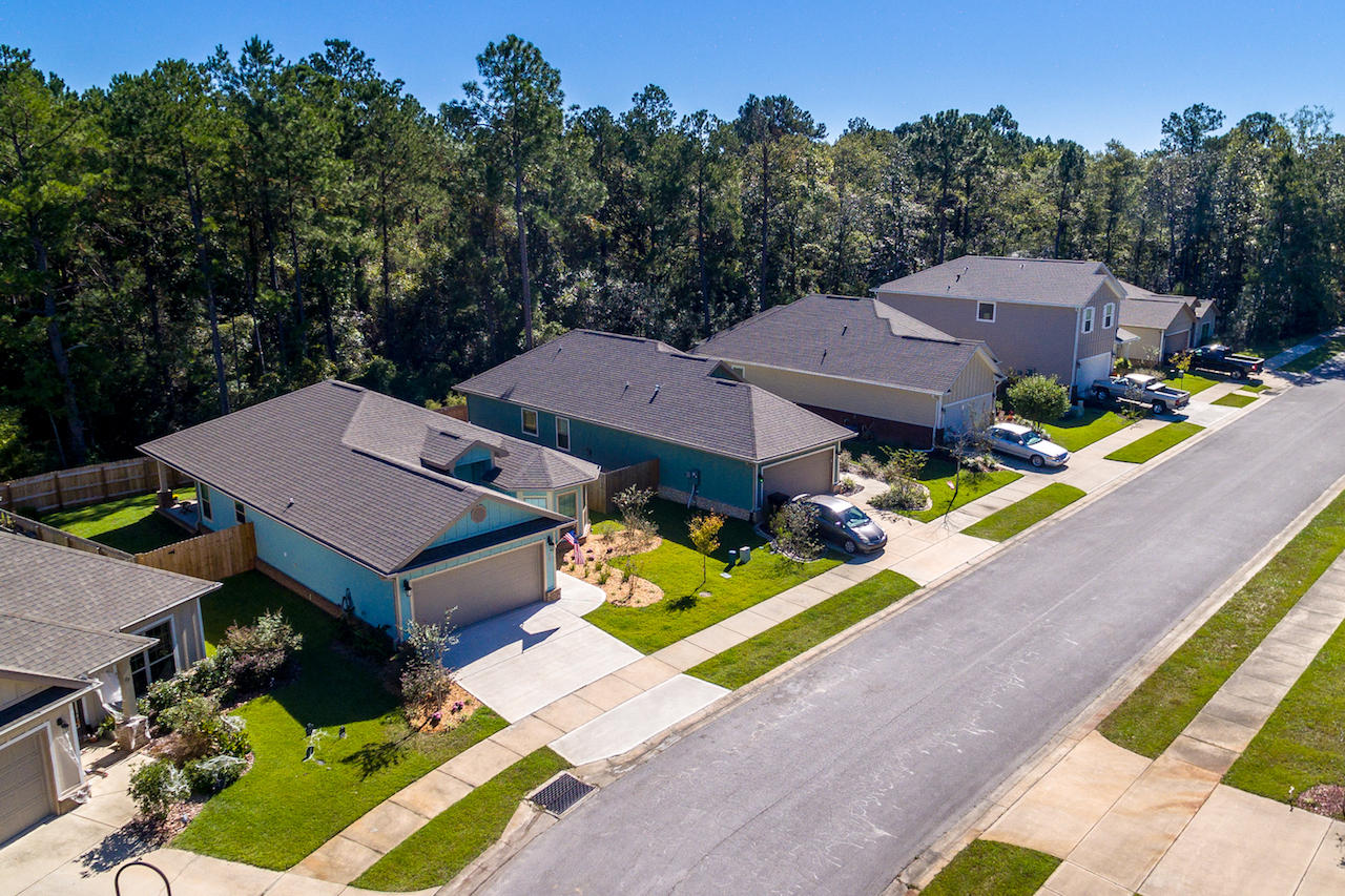 LAGRANGE LANDING - Land