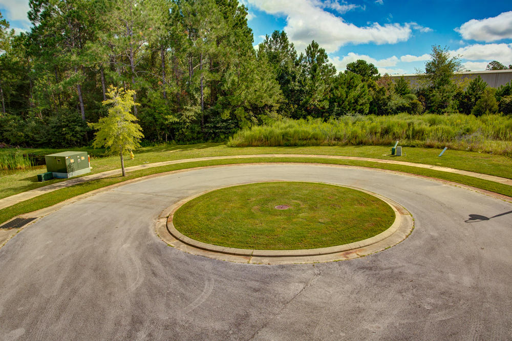 LAGRANGE LANDING - Land