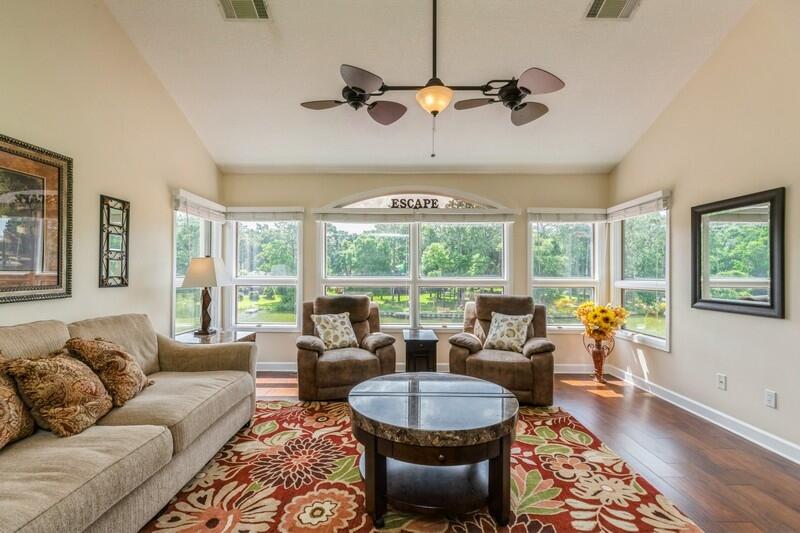 LAKE WAY VILLAS 1 - Residential