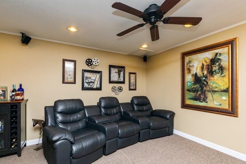 LAKE WAY VILLAS 1 - Residential