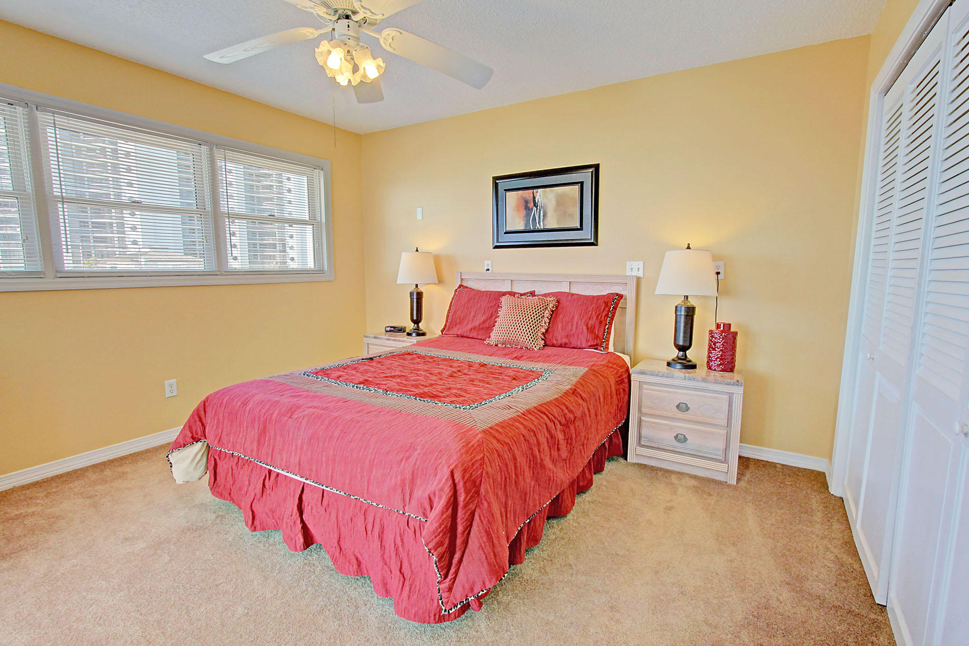 SUMMER HAVEN NORTH T/H - Residential