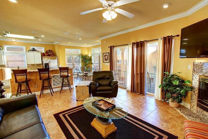 SUMMER HAVEN NORTH T/H - Residential