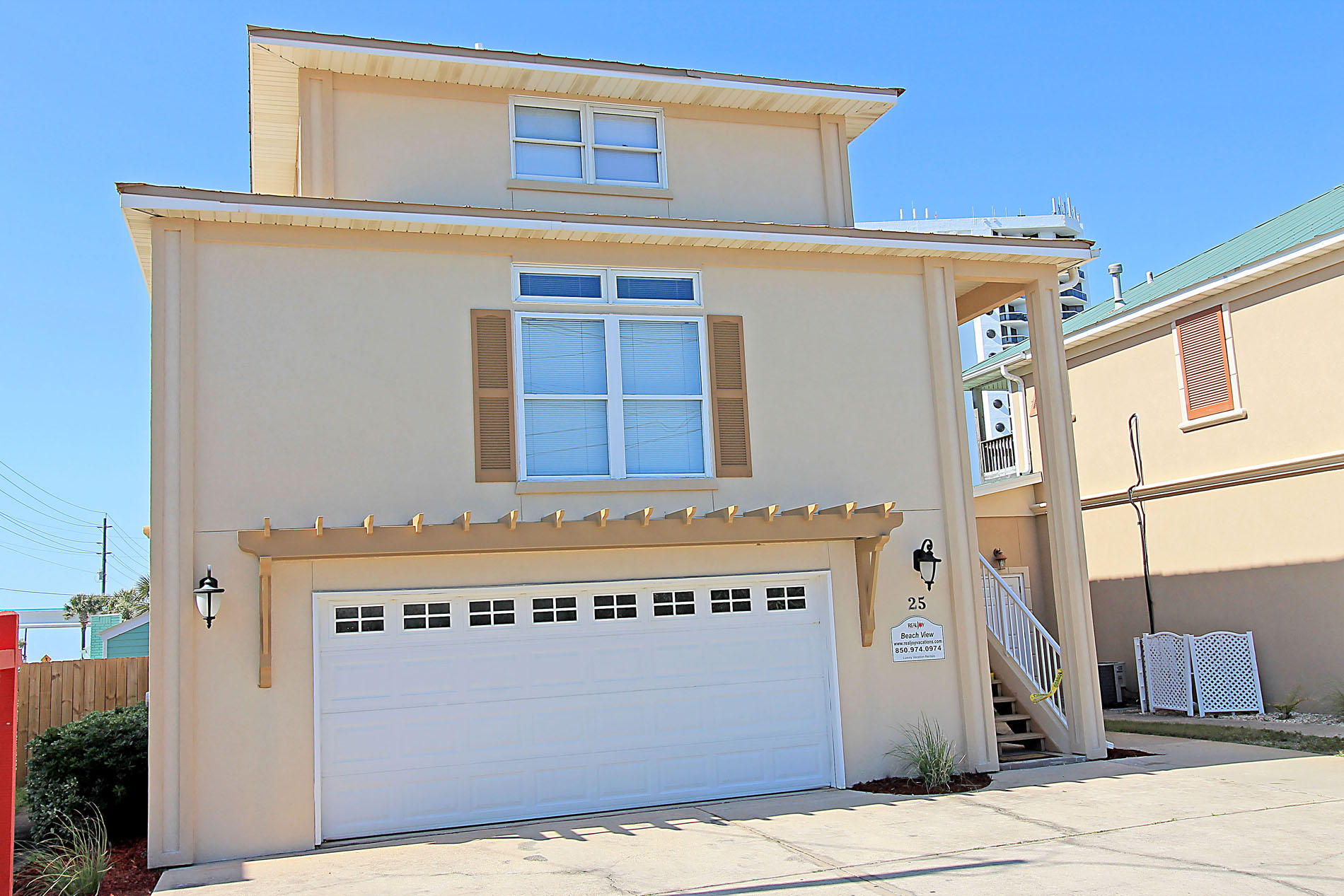 SUMMER HAVEN NORTH T/H - Residential