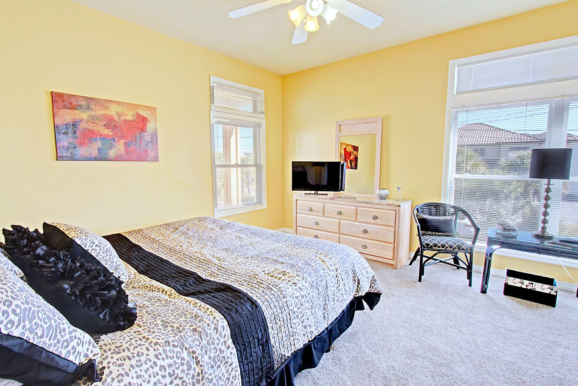 SUMMER HAVEN NORTH T/H - Residential