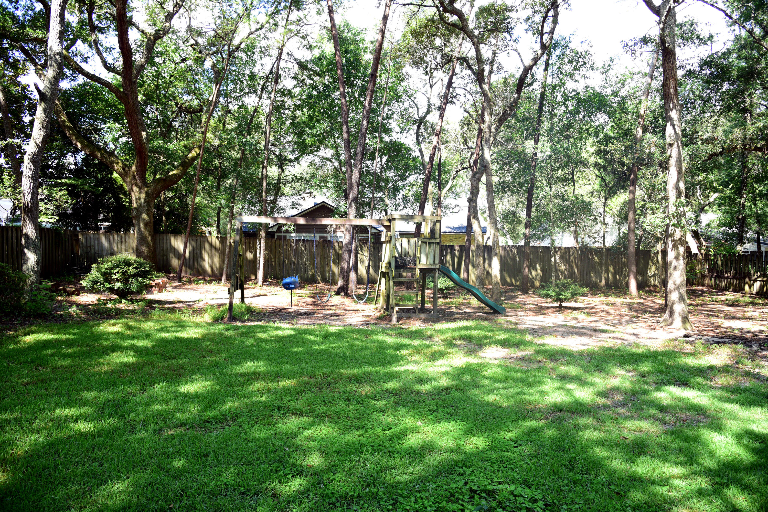 PARKWOOD ESTATES PH 1 BLUEWATER BAY - Residential