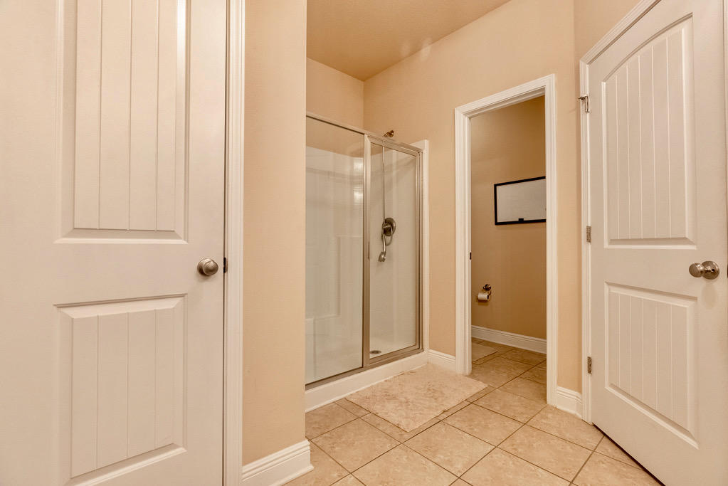 LAGRANGE LANDING - Residential