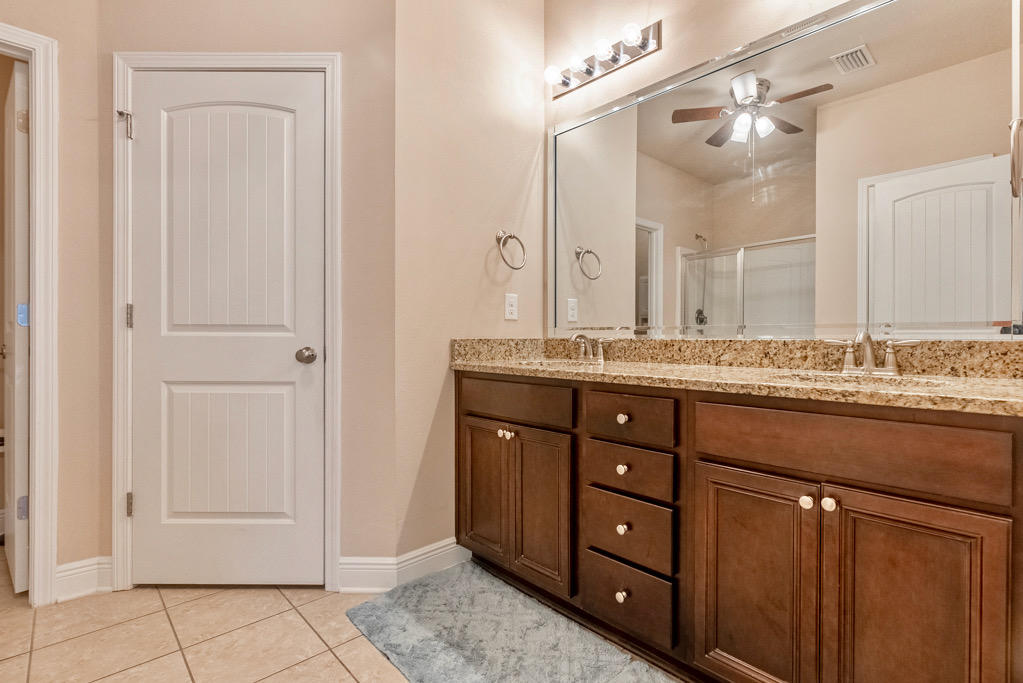 LAGRANGE LANDING - Residential