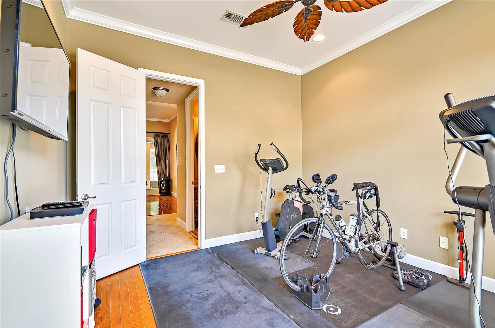 BAYSHORE PLACE PH 1 - Residential