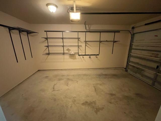 SHADY OAKS - Residential Lease