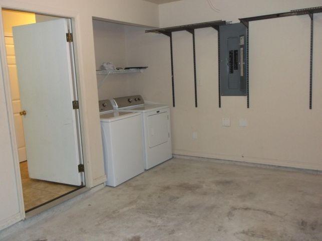 SHADY OAKS - Residential Lease