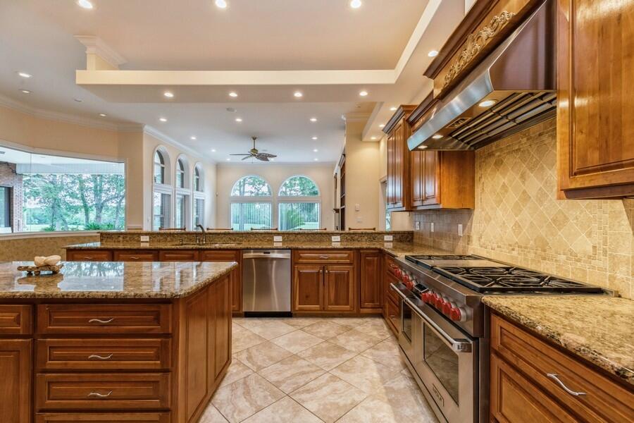 ROCKY BAYOU COUNTRY CLUB ESTATES 10 - Residential