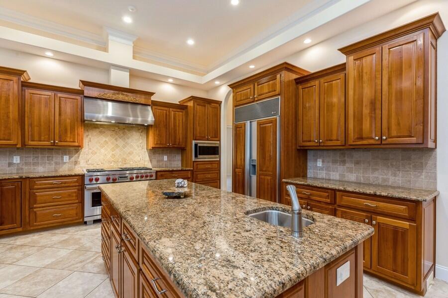 ROCKY BAYOU COUNTRY CLUB ESTATES 10 - Residential