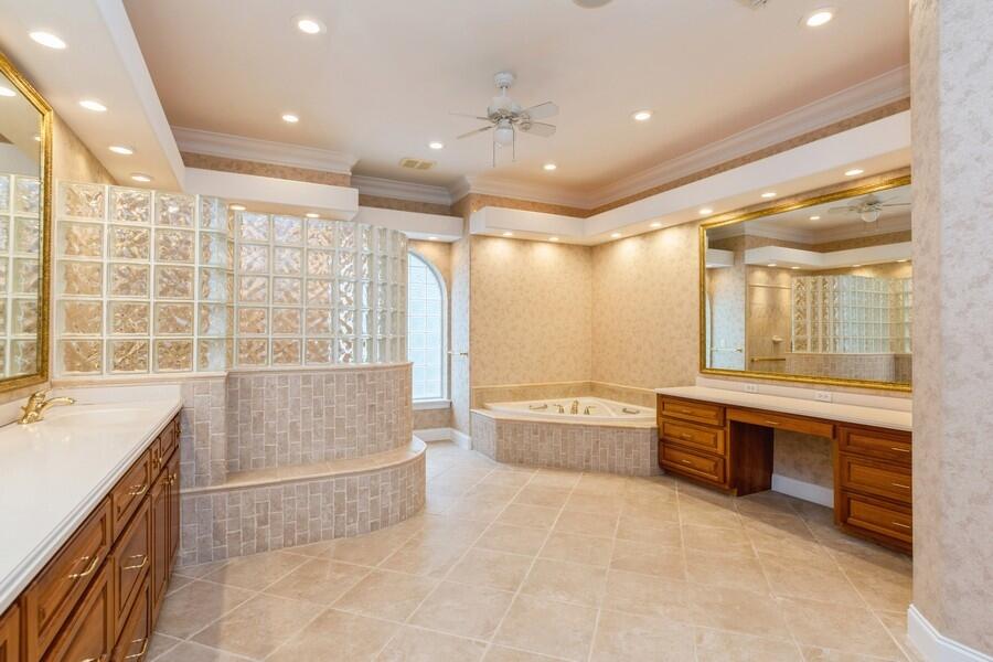 ROCKY BAYOU COUNTRY CLUB ESTATES 10 - Residential