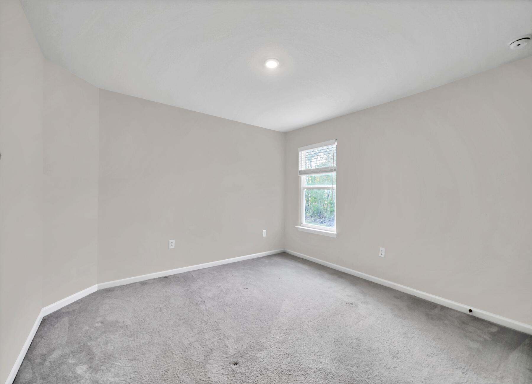 RIVERWALK PH I - Residential Lease