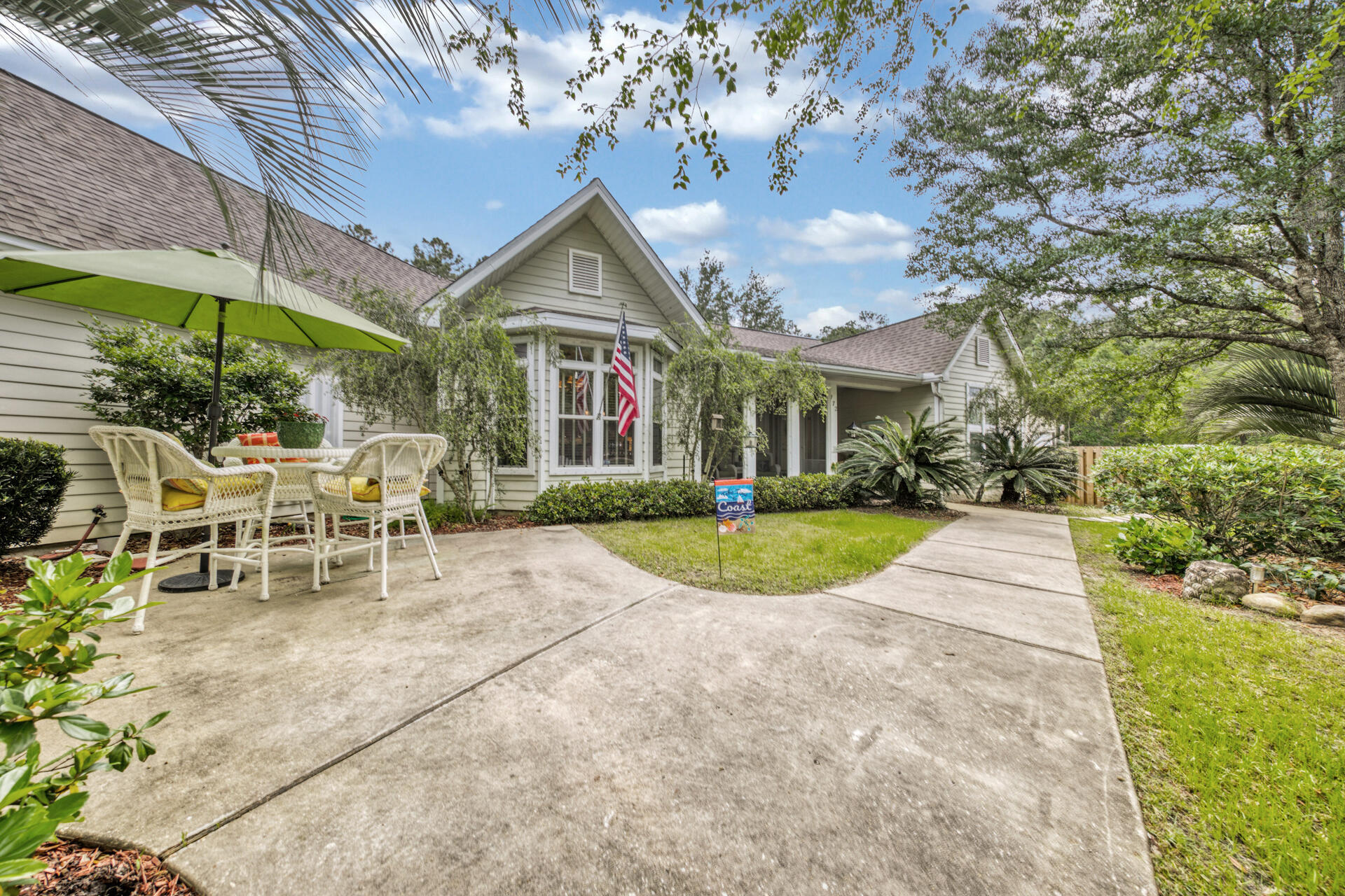 Immaculate Florida Home on 1 acre in south Freeport area with bay views that is only minutes from the beach! Your search is over with this home located in Jolly Bay, a tiny Non-HOA community located at the Northeast bridge landing. Quiet, quaint and small - a hidden treasure with a beautiful custom one level Florida cottage is perfect for a family or retired couple looking for quiet neighborhood and space on 1 acre with backyard privacy fenced. This home was custom designed and built for a retired homeowner so it has all the accessibilities of one floor living carefully thought through. Huge Master suite with large walk-in closet, master bath on-suite (handicap accessible) and very large laundry/flex room attached that can be used as auxillary office or pet room.