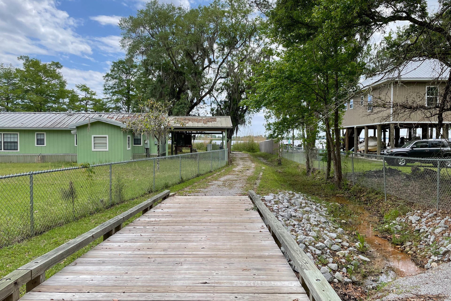 NO RECORDED SUBDIVISION - Residential