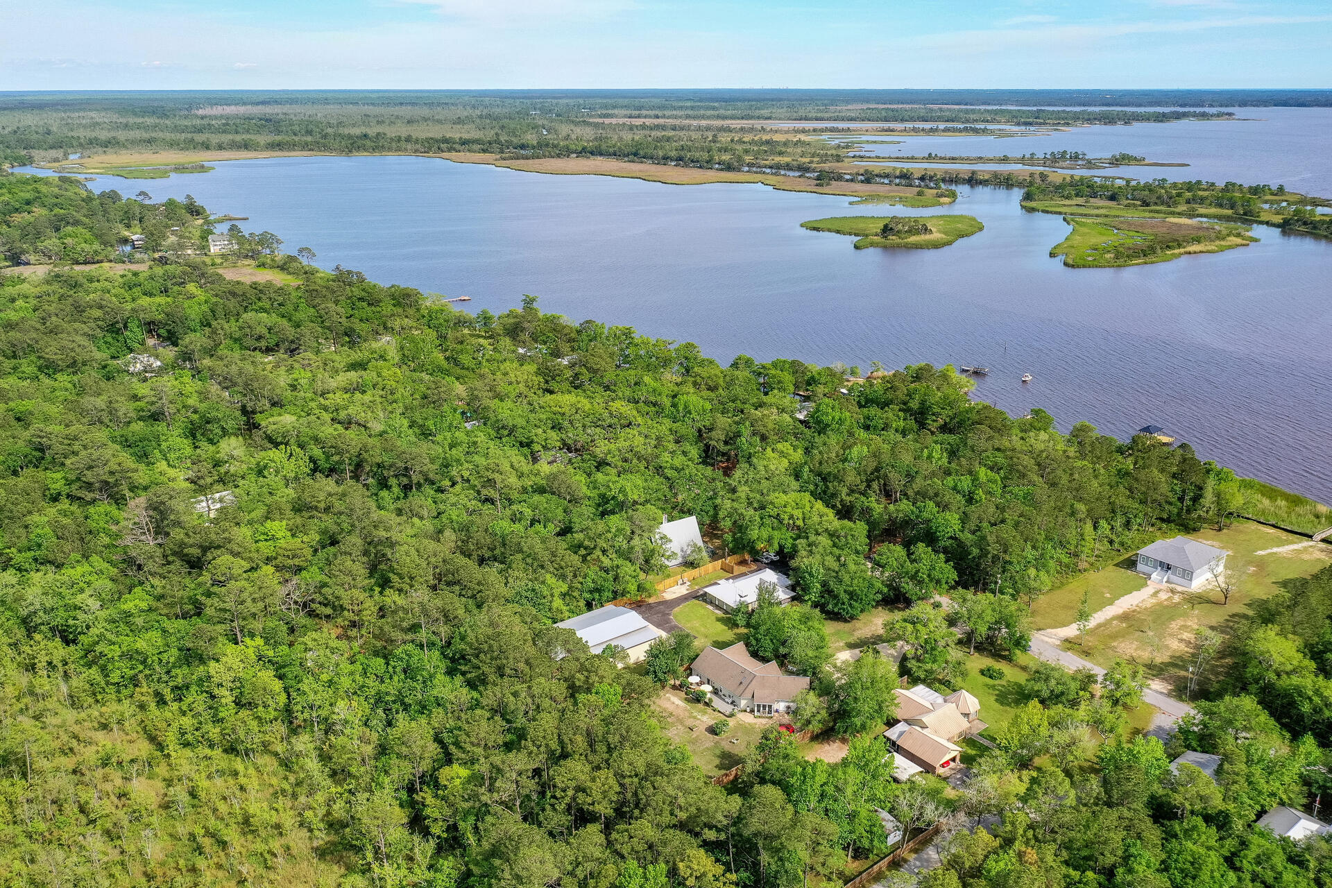 NO RECORDED SUBDIVISION - Residential